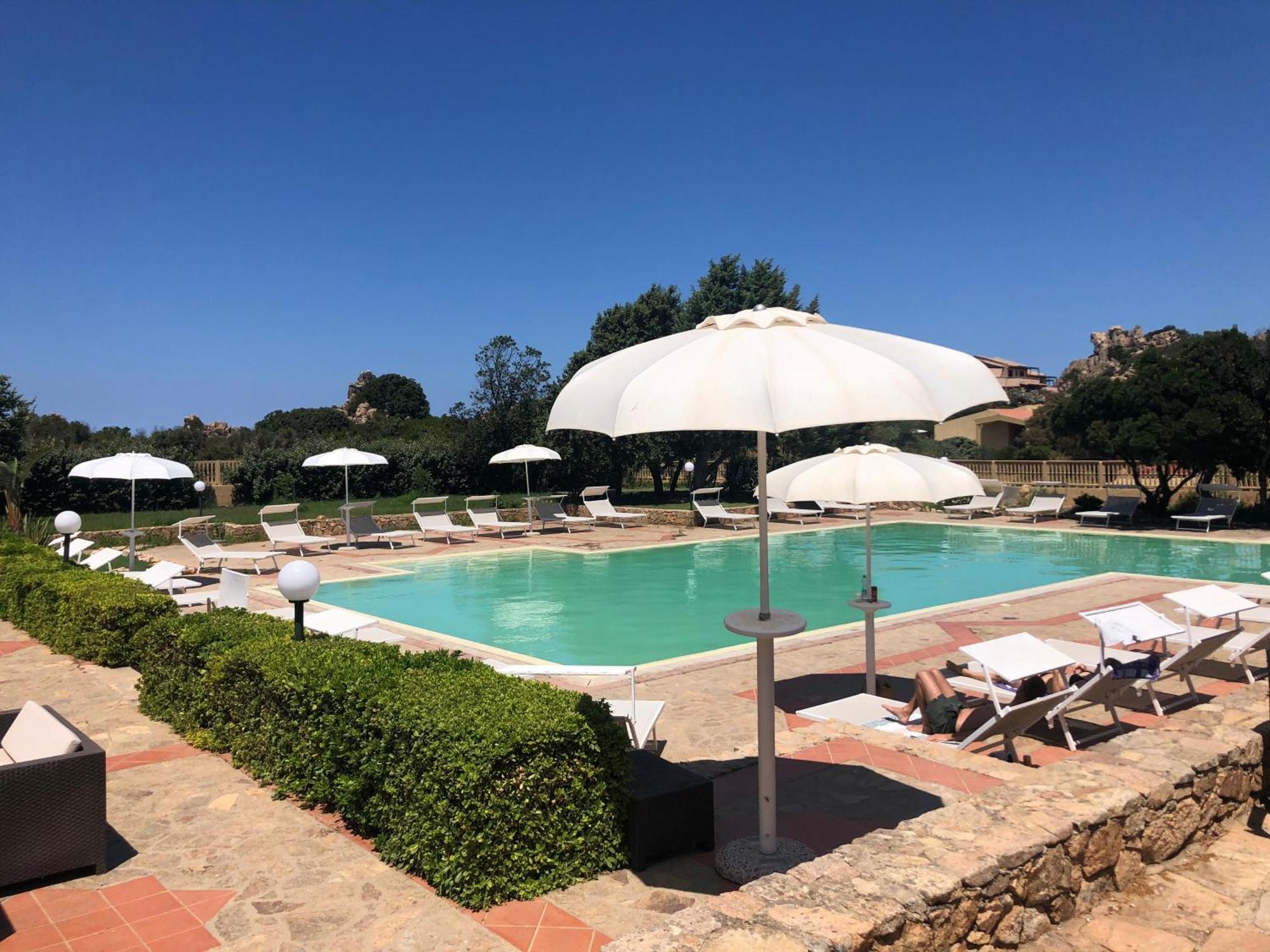 Gravina Resort & Apartments Costa Paradiso Extérieur photo