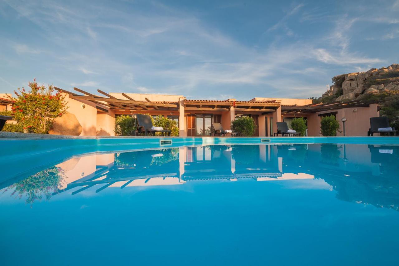 Gravina Resort & Apartments Costa Paradiso Extérieur photo